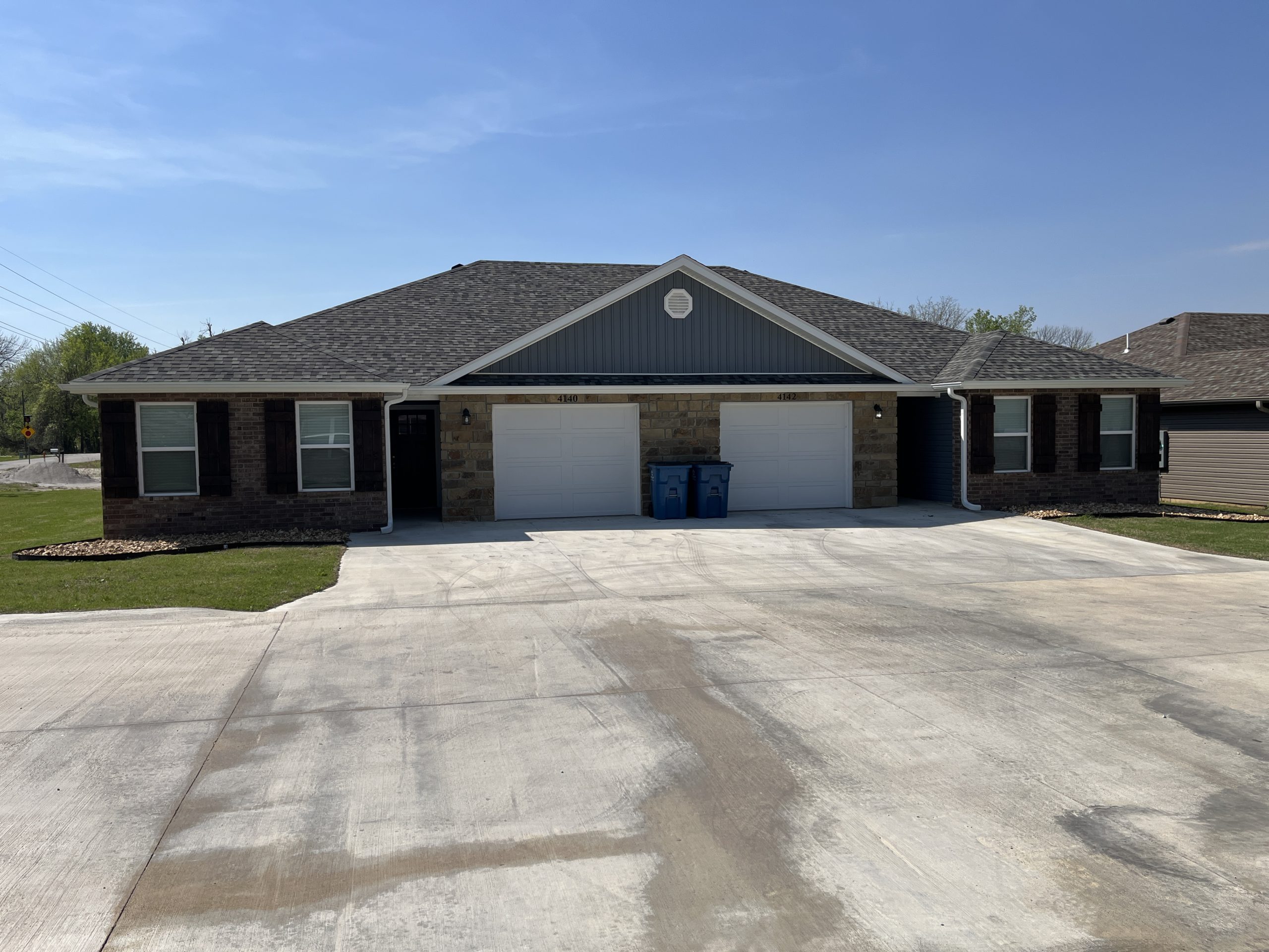 Multi-Unit 2 Bed Apartments – N St Louis Ave (4140) - Image 2