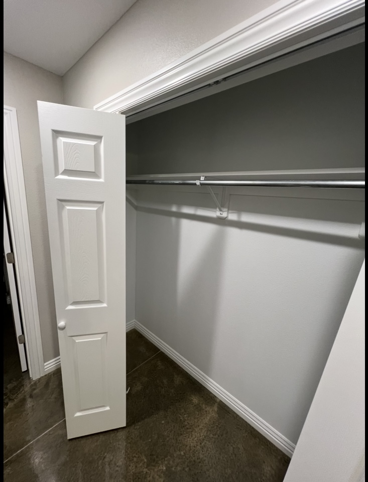 Prairie Flower – N St Louis Ave Residence - Image 10