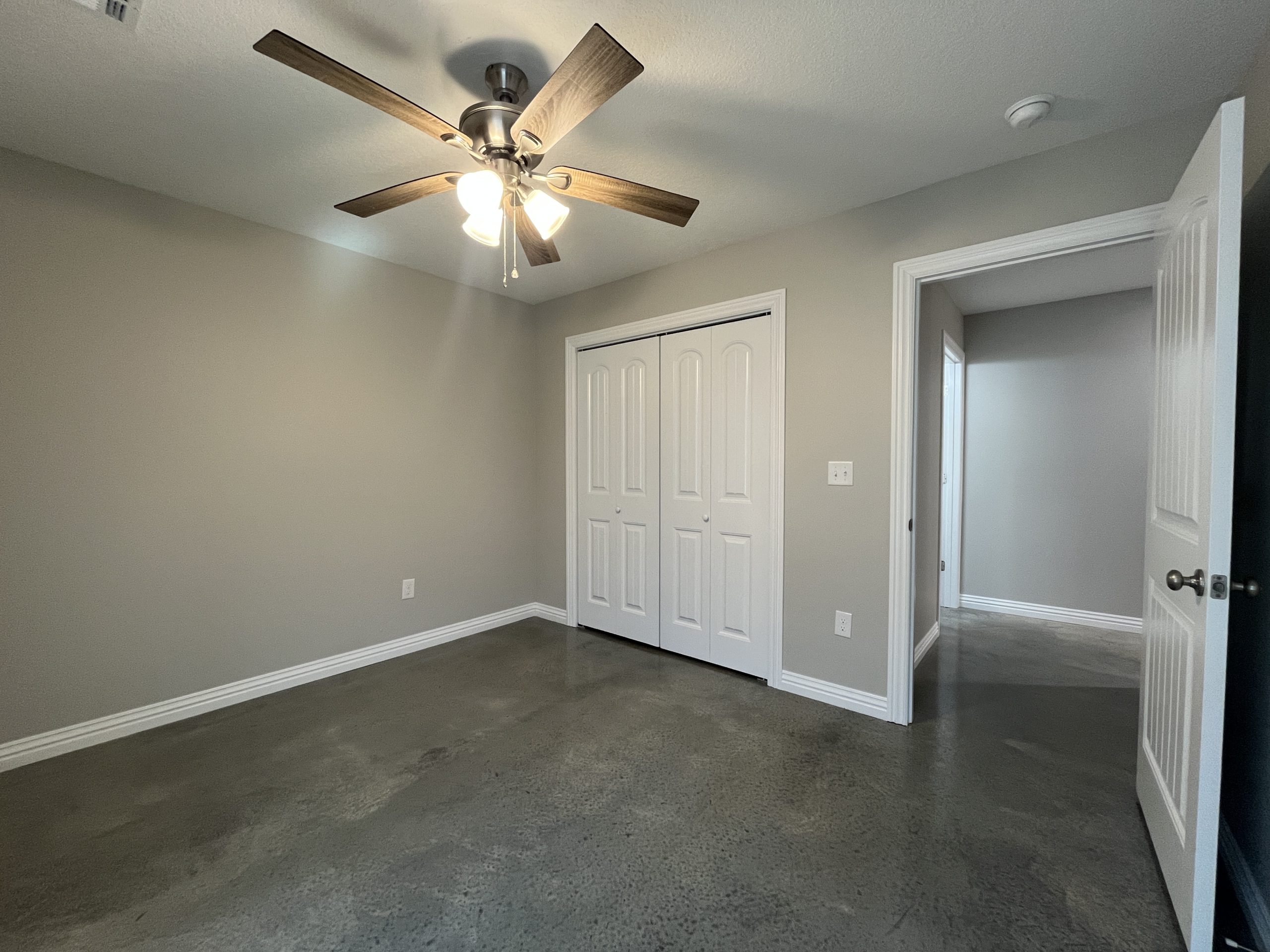 Multi-Unit 2 Bed Apartments – N St Louis Ave (4140) - Image 14