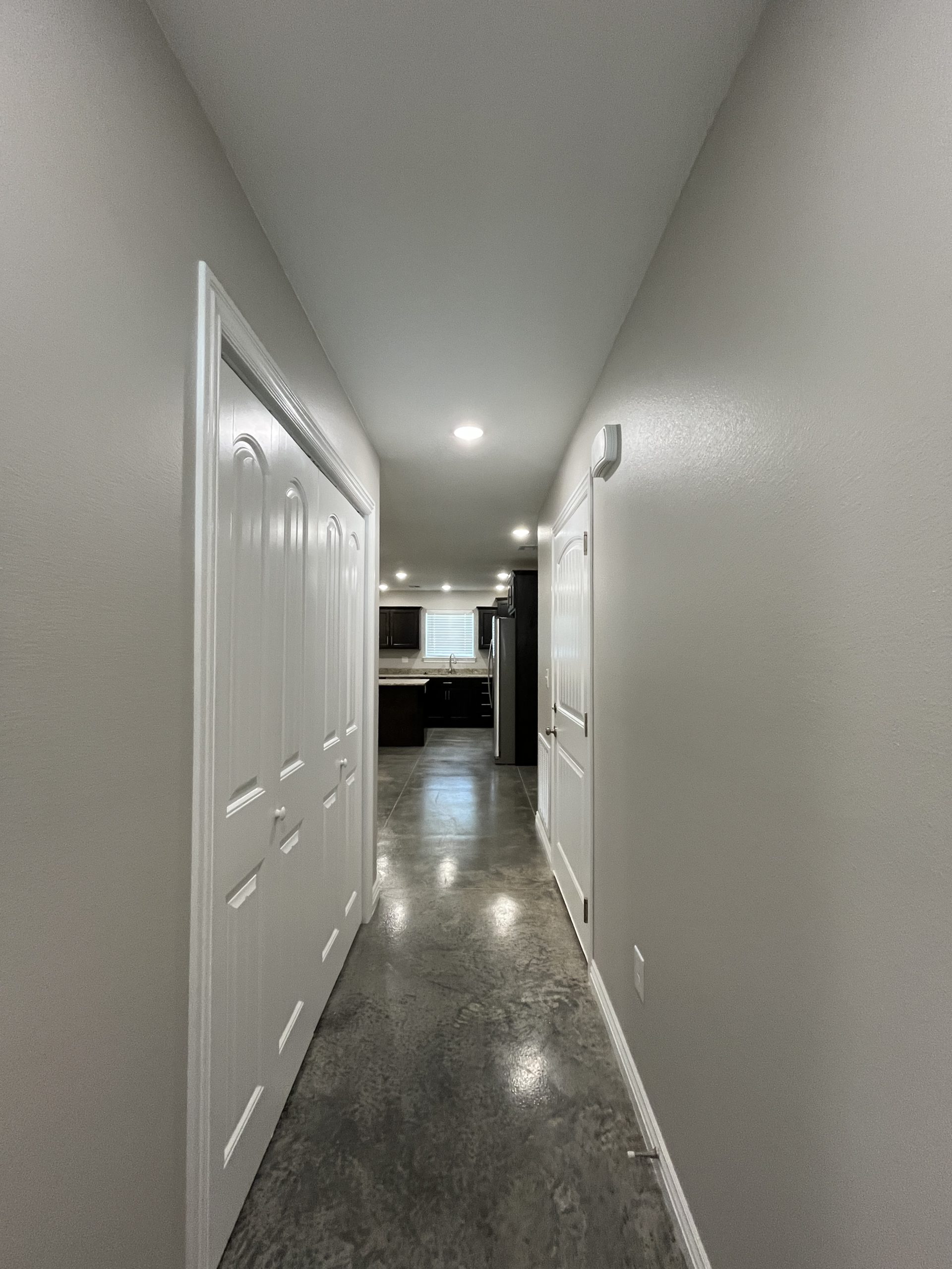 Multi-Unit 2 Bed Apartments – N St Louis Ave (4140) - Image 6