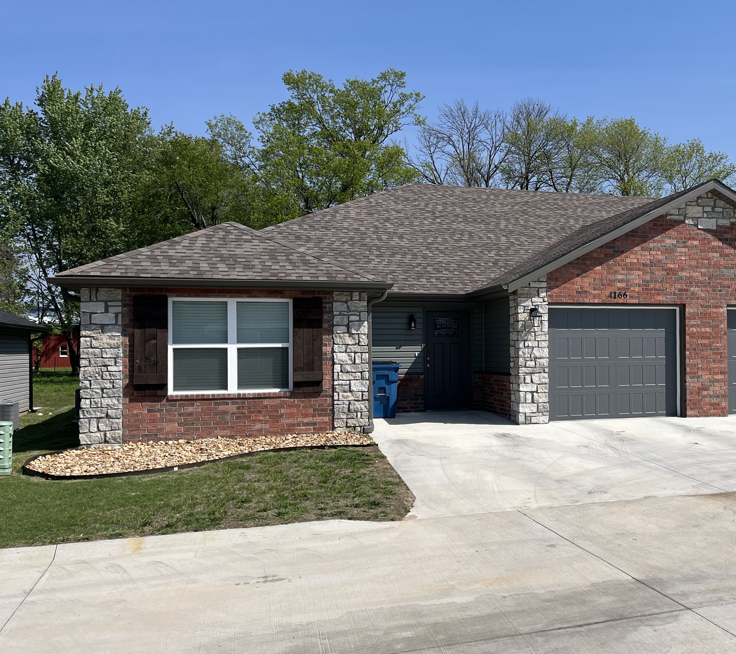 Prairie Flower – N St Louis Ave Residence - Image 3