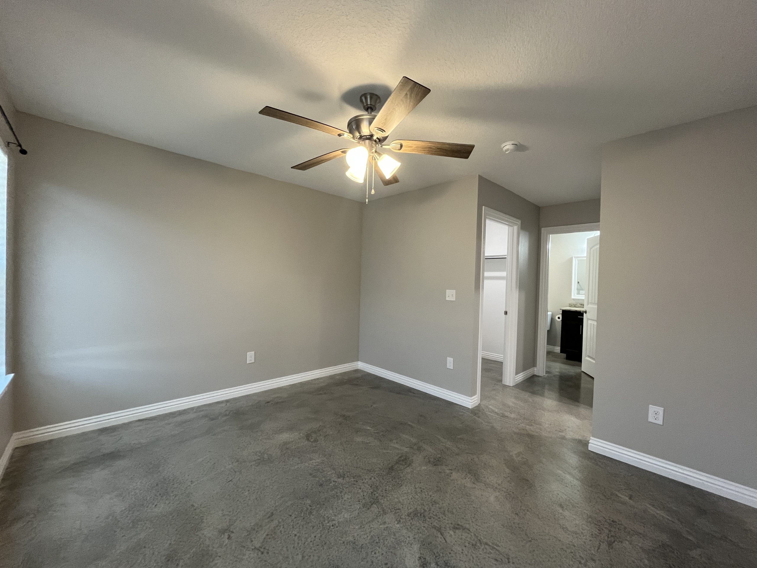 Multi-Unit 2 Bed Apartments – N St Louis Ave (4140) - Image 9