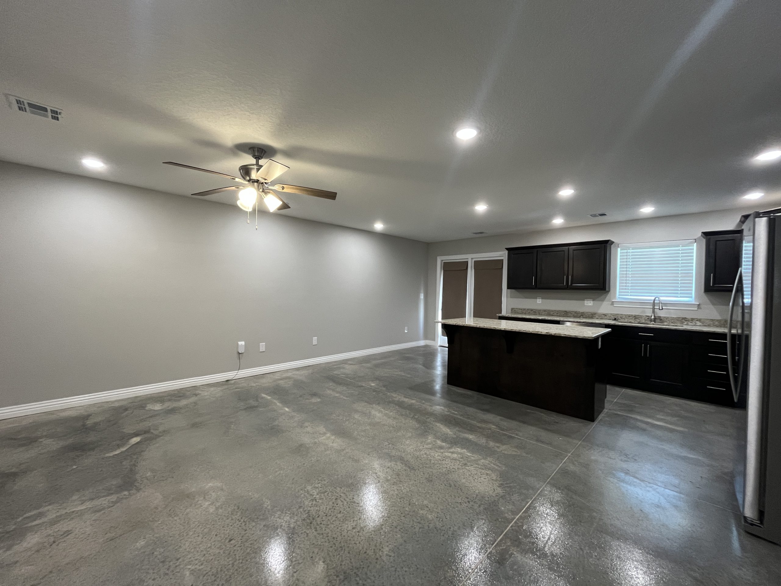 Multi-Unit 2 Bed Apartments – N St Louis Ave (4140) - Image 10