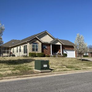 Joplin Square 2 Bed 2 car garage